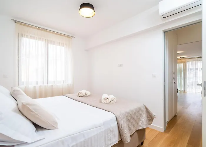 Martina Ντουμπρόβνικ